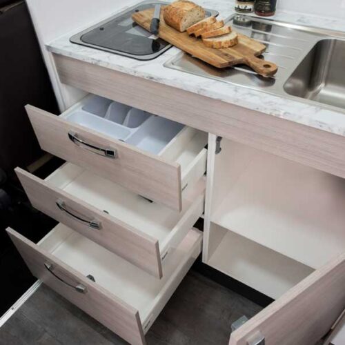 Leura_B6712_KitchenStorage